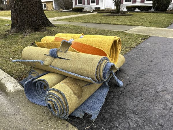 Carpet Haul Away Service in Beloit